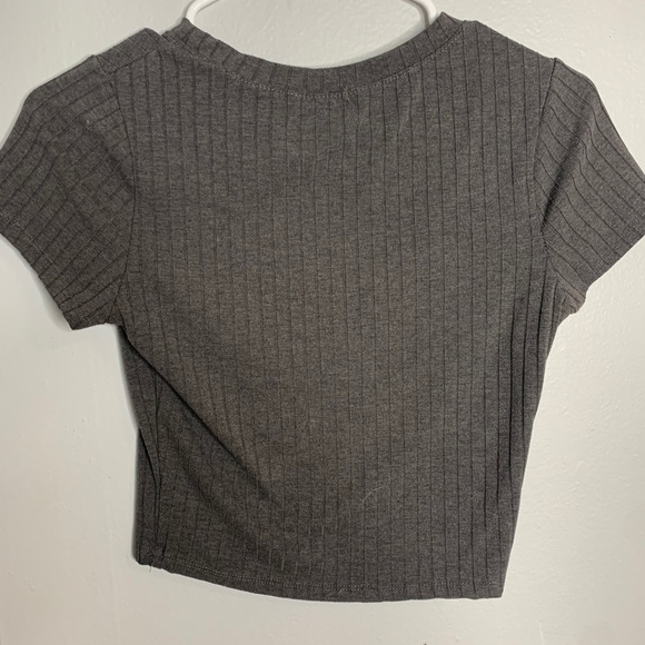 Crop top - Picture 2 of 2